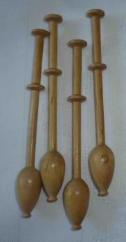 Flandrische Klöppel ca 9,8 cm lang helles Holz