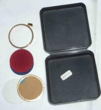 Preview: Anhänger zum Spitze einlegen vergoldet Durchmesser ca 3,4 cm