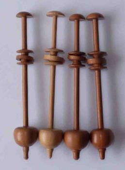 Liebenauer Klöppel mit Ring ca 10 cm lang