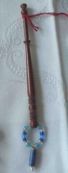 Englischer Klöppel mit Perlen ca 10 cm  Edelholz