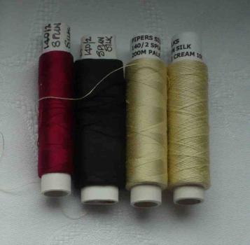 Set 4 Rollen 140/2 Spun Silk von Pipers Silk