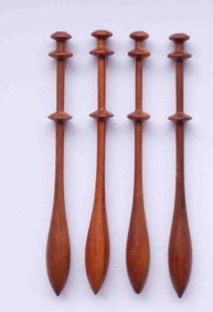 Swiss bobbin 11,4 cm long