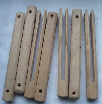Set 7 Klöppelhalter aus Holz ca 16 cm lang