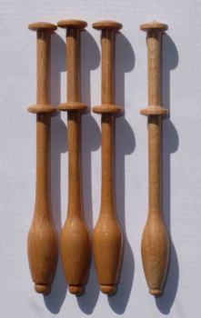 flandrische Klöppel ca 10,4 cm lang helles Holz