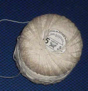 Häkelgarn Nr. 15 cremefarben 50 Gramm Dalmatinka
