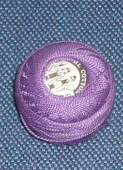 Perlgarn 8 aus Ungarn lila 10 Gramm