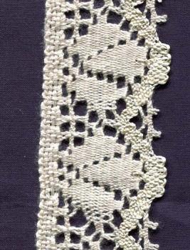 Maschinenspitze beige 4,5 cm breit