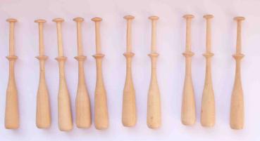 Set 10 Klöppel helles Holz ca 9,8 cm lang