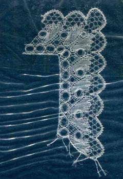 Preview: Klöppelbrief " Skaeve blad" rund und Rand Kniplehuset