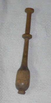 Antik Belgium bobbin 10 cm