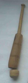 Hülsenklöppel  ca 13 cm lang helles Holz