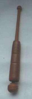 Hülsenklöppel  ca 12,9 cm lang braunes Holz