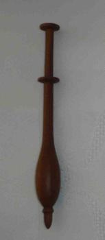 Schön gedrechselter Klöppel ca 12 cm lang braunes Holz