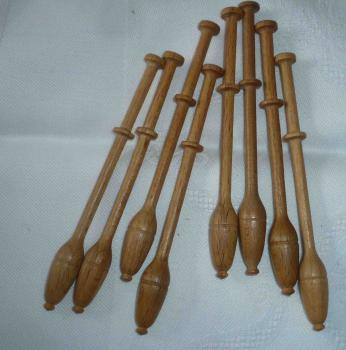 Set 8 feine flandrische Klöppel ca 9,5 cm lang