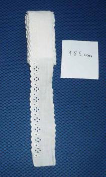 Spitze mit Lochstickerei 3 x 185 cm weiß