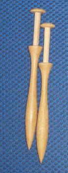 Pair of Danish bobbins 11,5 cm
