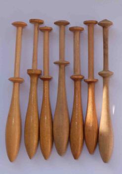 Set 7 Dänische Klöppel ca 9,8-10,2 cm lang helles Holz