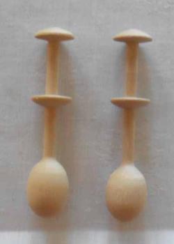 Paar Klöppel ca 10 cm lang helles Holz