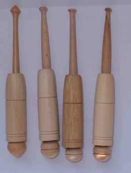 Hülsenklöppel ca 13,4 cm helles Holz