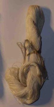 Old linen aprox 20 Gramm
