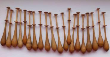 Set 20 ältere schwedische Klöppel ca 10,5 cm lang