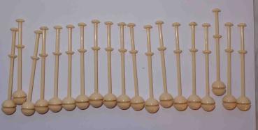 Set 19 Dänische Klöppel  aus Kunststoff ca 9,8 cm lang hell