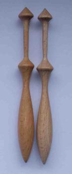 Paar dänische Klöppel ca 11 cm lang helles Holz
