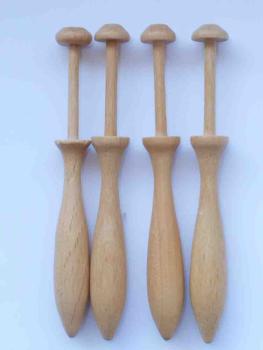 Dänischer Klöppel ca 9,5cm lang helles Holz