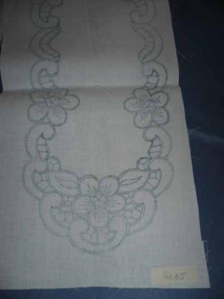 Richelieu Tablerunner