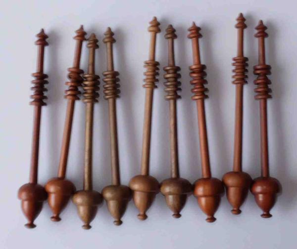 Set 9 Liebenauer Klöppel mit Eichel  ca 11,6 cm