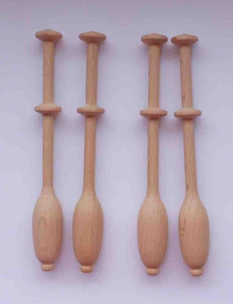 Brügger Klöppel ca 10,4 cm lang helles Holz