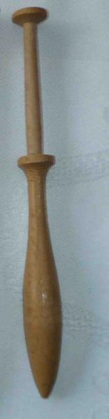 Klöppel ca 11,6 cm lang helles Holz