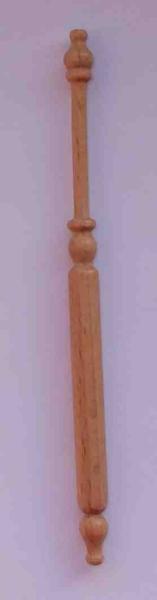 Feiner Klöppel ca 10,5 cm lang helles Holz