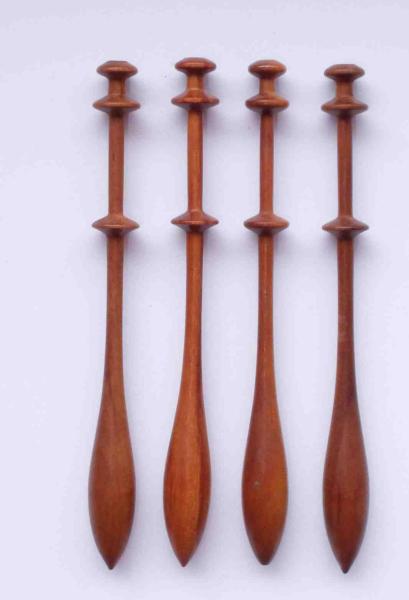 Swiss bobbin 11,4 cm long