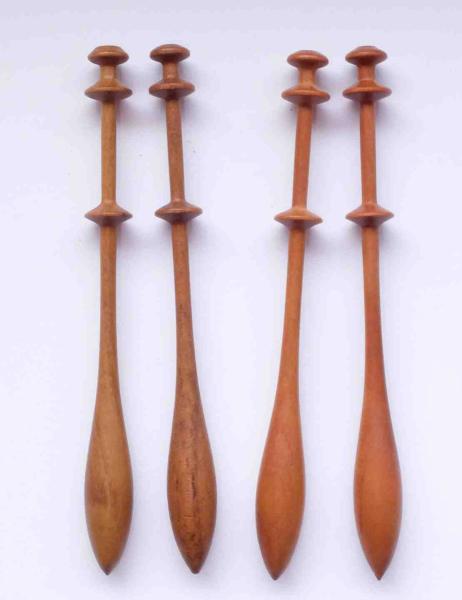 Swiss bobbin 11,4 cm long
