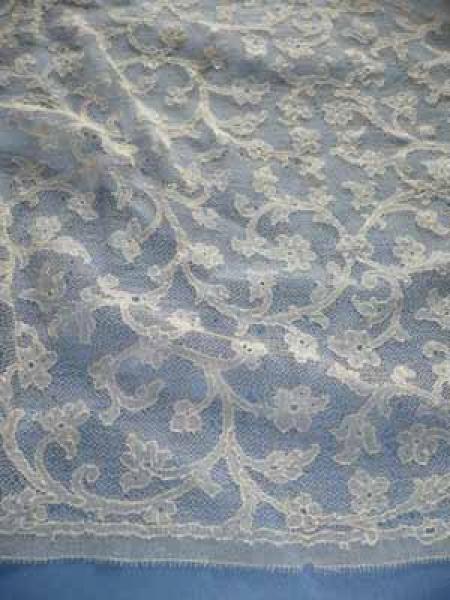Maschine Point de Lille lace
