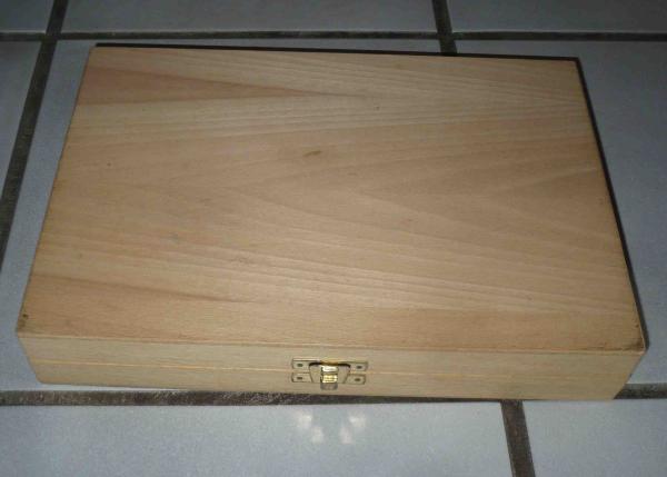 Reiseklöppelkissen in Holzkoffer