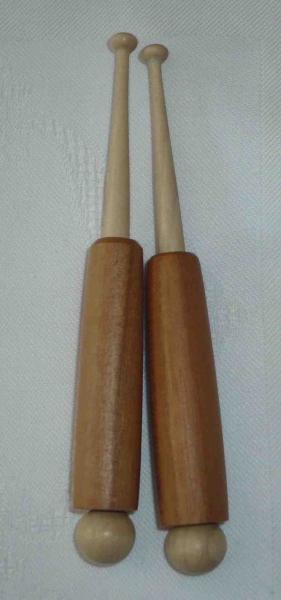 Paar Seidenhülsenklöppel mit Kirschbaumhülse ca 11 cm lang