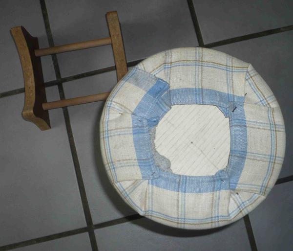 Klöppelrolle ca. 36 cm breit mit Tischständer