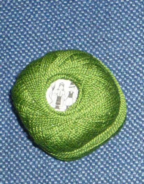 Perlgarn 8 aus Ungarn grün 10 Gramm