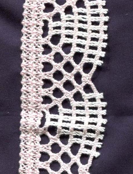Maschinenspitze rosa 5,5 cm breit