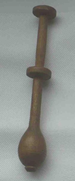 Alter belgischer Klöppel ca 9,7 cm lang