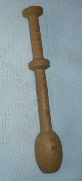 Klöppel ca 10 cm lang helles Holz