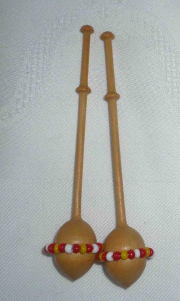 Paar dänische Klöppel mit Perlen ca 8,7 cm lang