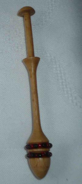 Dänischer Klöppel mit zwei Perlenringen ca 9,8 cm lang