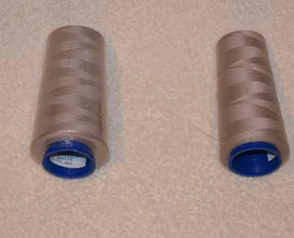 Set 1 1/2 Rollen Nähgarn 40/2 Col. 099