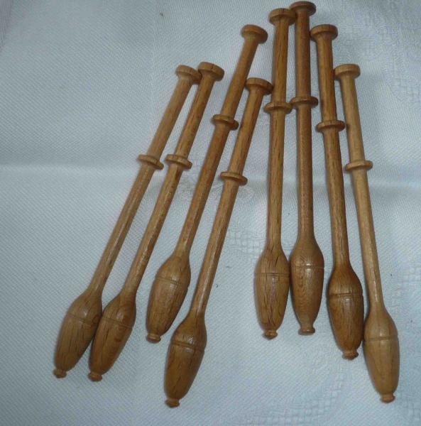 Set 8 feine flandrische Klöppel ca 9,5 cm lang