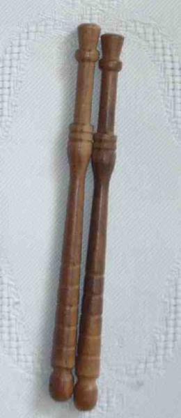 Set 4 Klöppel ca 9,5 cm lang 2 x Palisander u 2 x helles Holz