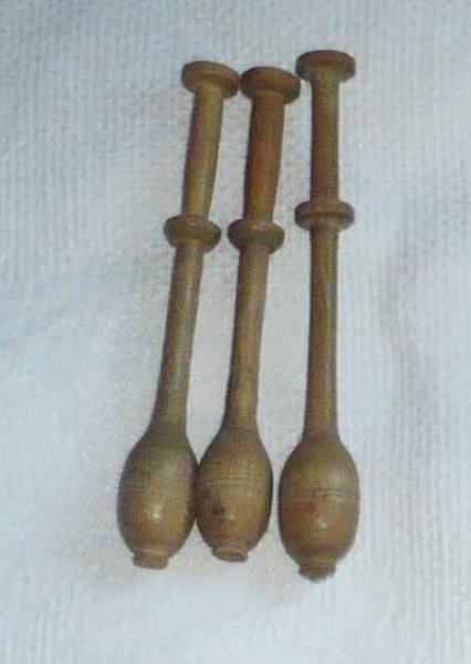 Set 3 Klöppel Brügge ca 10 cm antik