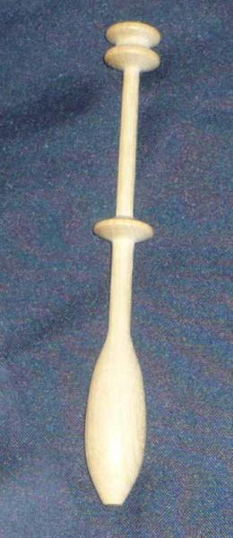 Klöppel ca 11 cm lang helles Holz